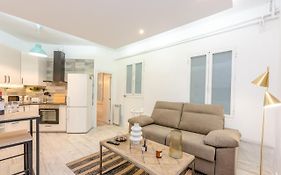 For Your Rentals Titulo Moderno Y Elegante Apartamento Temporal En Barrio Ibiza Men30